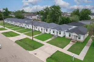 4918 Lee St, Houston, TX 77020 - Photo 1