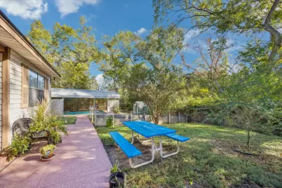 143 Machemehl Drive, Bellville, TX 77418 - Photo 23