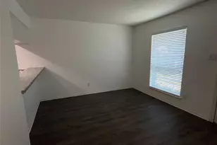 1110 W Tri Oaks Ln, Houston, TX 77043 - Photo 5