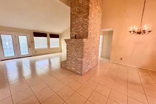3423 Pecan Point Dr, Sugar Land, TX 77478 - Photo 3