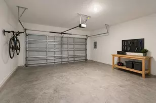 513 Robin St, Angleton, TX 77515 - Photo 13