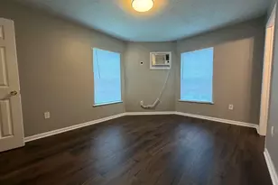 3028 Avenue M, Galveston, TX 77550 - Photo 9