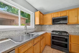 15818 Alta Mar Dr, Houston, TX 77083 - Photo 19