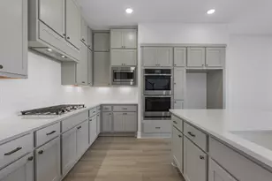 8011 Sunny Rdg Dr, Fulshear, TX 77441 - Photo 3