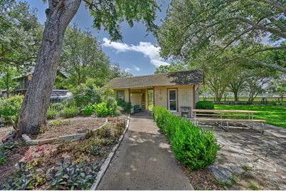 3348 W Ueckert, Bellville, TX 77418 - Photo 35