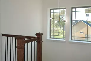 421 S Nugent St, La Porte, TX 77571 - Photo 11