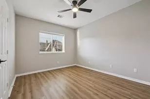 15415 Rocky Oak Ct, Houston, TX 77059 - Photo 35