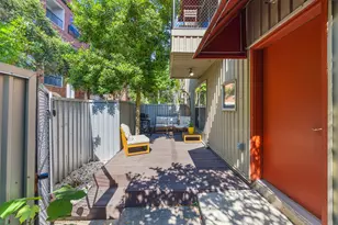 824 Ruthven St, Houston, TX 77019 - Photo 5