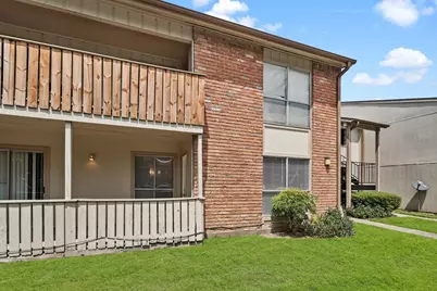 5667 Birchmont Drive #H, Houston, TX 77091 - Photo 3