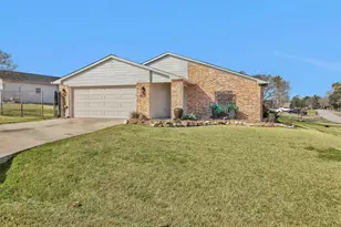 735 Moonwalk St, Montgomery, TX 77356 - Photo 3