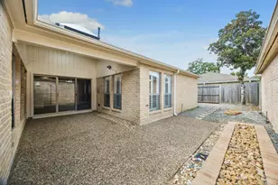6518 Pauma Dr, Houston, TX 77069 - Photo 15