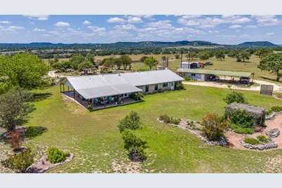 369B Sakewitz, Comfort, TX 78013 - Photo 3