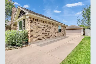 213 Valley Brook Drive, La Porte, TX 77571 - Photo 31