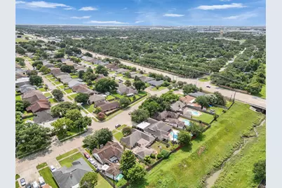 213 Valley Brook Drive, La Porte, TX 77571 - Photo 27