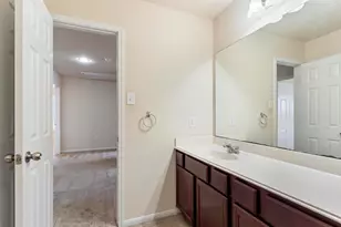 9947 Chimney Swift Ln, Conroe, TX 77385 - Photo 19