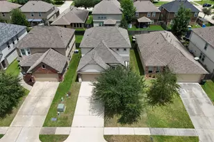 9947 Chimney Swift Ln, Conroe, TX 77385 - Photo 23