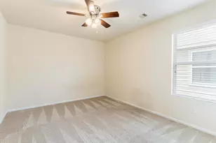 9947 Chimney Swift Ln, Conroe, TX 77385 - Photo 21