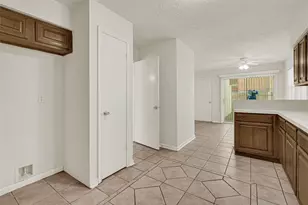 4910 Brownfields Ct, Houston, TX 77066 - Photo 11