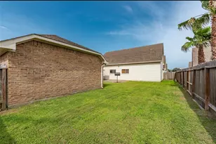 6723 Travis St, Manvel, TX 77578 - Photo 29
