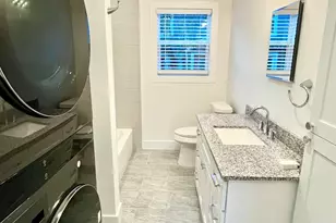 2006 Elmen St, Houston, TX 77019 - Photo 11