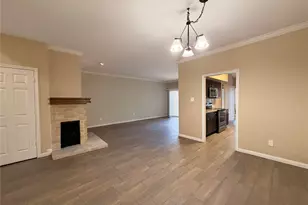 12625 Memorial Dr, Houston, TX 77024 - Photo 3