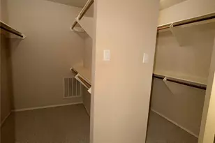 12625 Memorial Dr, Houston, TX 77024 - Photo 11