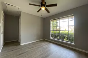 9614 Wellsworth Dr, Houston, TX 77083 - Photo 5