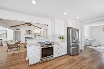 1003 Blue Willow Drive, Houston, TX 77042 - Photo 7