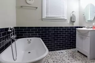 2015 Avenue L, Galveston, TX 77550 - Photo 13