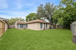 11526 Villa Heights Dr, Houston, TX 77066 - Photo 3