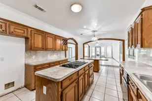 8022 17th Green Dr, Humble, TX 77346 - Photo 7