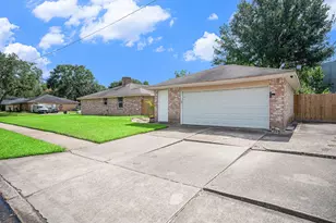 515 Brandywyne Dr, Friendswood, TX 77546 - Photo 15