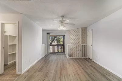 1900 Bay Area Boulevard #121, Houston, TX 77058 - Photo 9