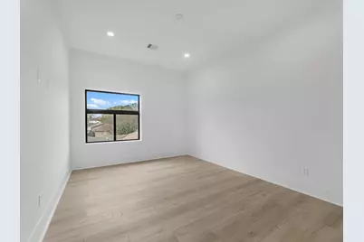 943 W 31st Street, Houston, TX 77018 - Photo 29