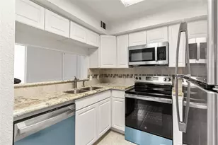 11002 Hammerly Blvd, Houston, TX 77043 - Photo 15