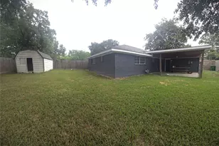 6434 Woodland Trails Dr, Houston, TX 77088 - Photo 13