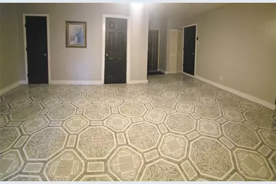 6434 Woodland Trails Drive, Houston, TX 77088 - Photo 11