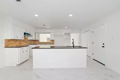 2707 Ashford Trail Drive, Houston, TX 77082 - Photo 17