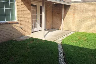 4030 Knoll Glen Dr, Houston, TX 77082 - Photo 11