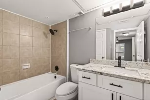 2100 Wilcrest Dr, Houston, TX 77042 - Photo 25