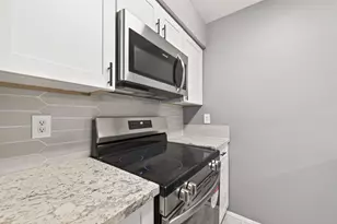 2100 Wilcrest Dr, Houston, TX 77042 - Photo 15