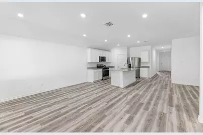 415 China Grove, China, TX 77613 - Photo 7