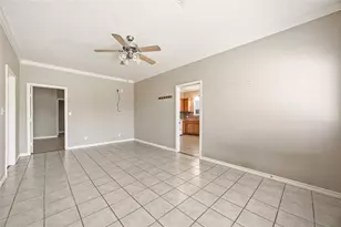 9603 Surrey Ln, Richmond, TX 77469 - Photo 7