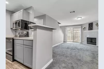 9519 Pagewood Lane #9519, Houston, TX 77063 - Photo 7