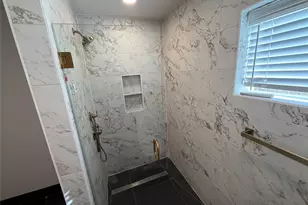 2218 Round Lake Dr Dr, Houston, TX 77077 - Photo 25