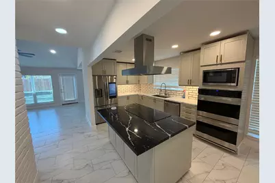 2218 Round Lake Dr Drive, Houston, TX 77077 - Photo 9