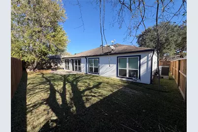 2218 Round Lake Dr Drive, Houston, TX 77077 - Photo 33