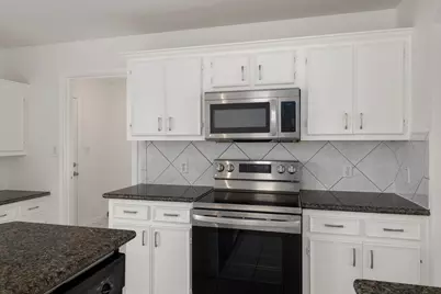 1812 Settlers Court Drive, Sealy, TX 77474 - Photo 13