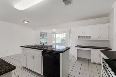 1812 Settlers Court Drive, Sealy, TX 77474 - Photo 15