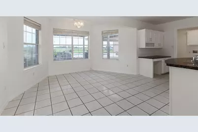 1812 Settlers Court Drive, Sealy, TX 77474 - Photo 11